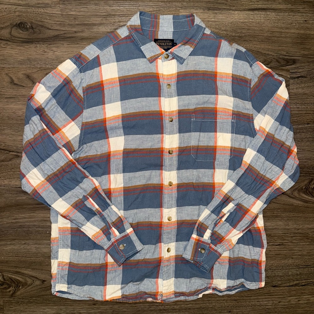 Pendleton Men's XL Blue Plaid Flannel Button Down Long Sleeve Shirt